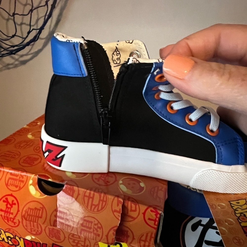 Dragonball Z Boys High Top Sneakers NWT